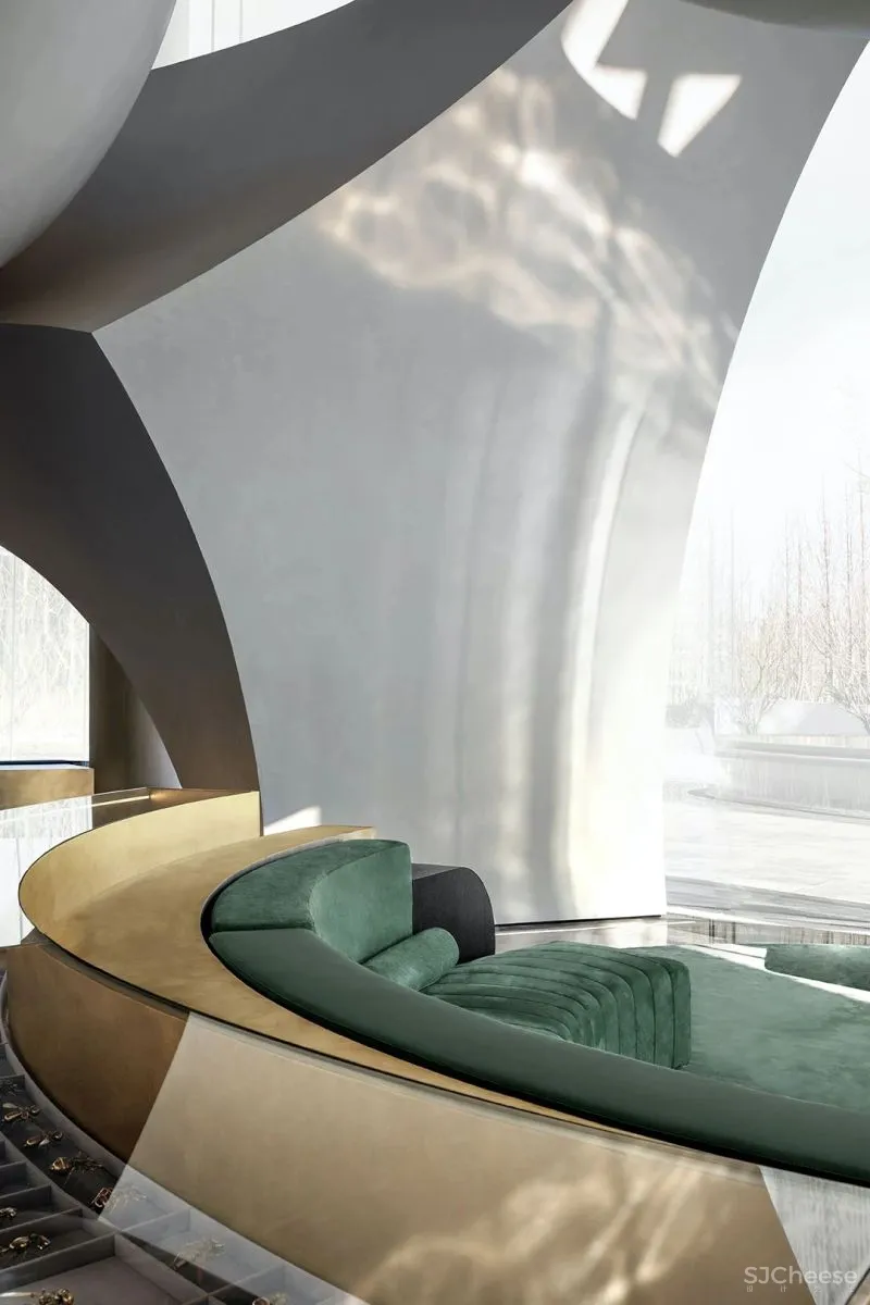 关联以空间的「解构性」和「抽象性」 构序「超现实的界面」