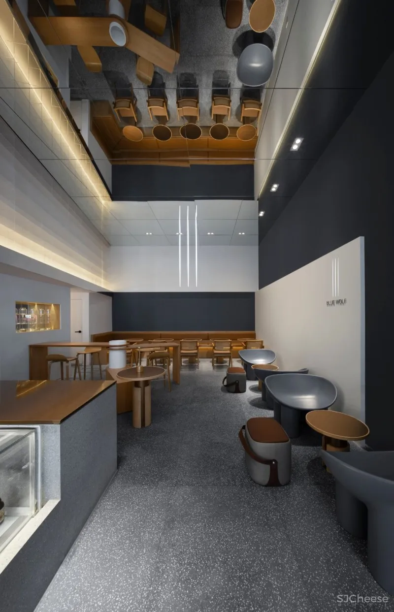 故事空间新作 | 城市狩猎者BLUE WOLF