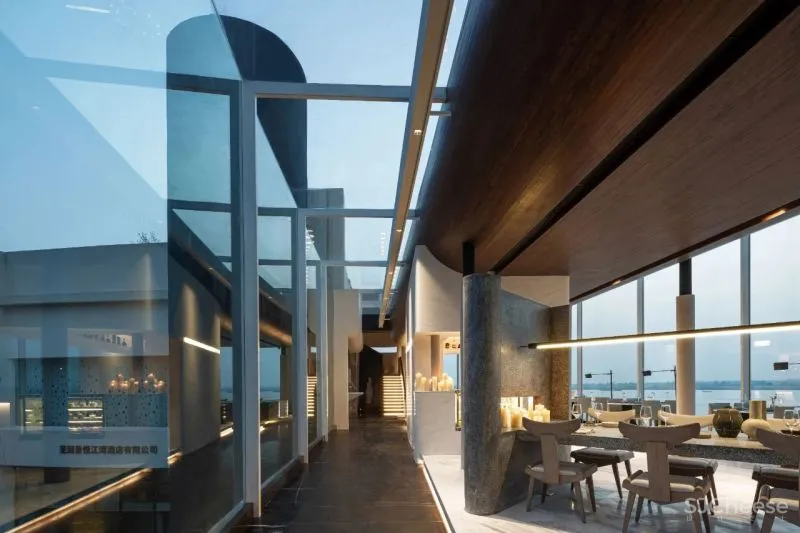 长江边上的艺术酒店 以游轮为主题的乐享空间