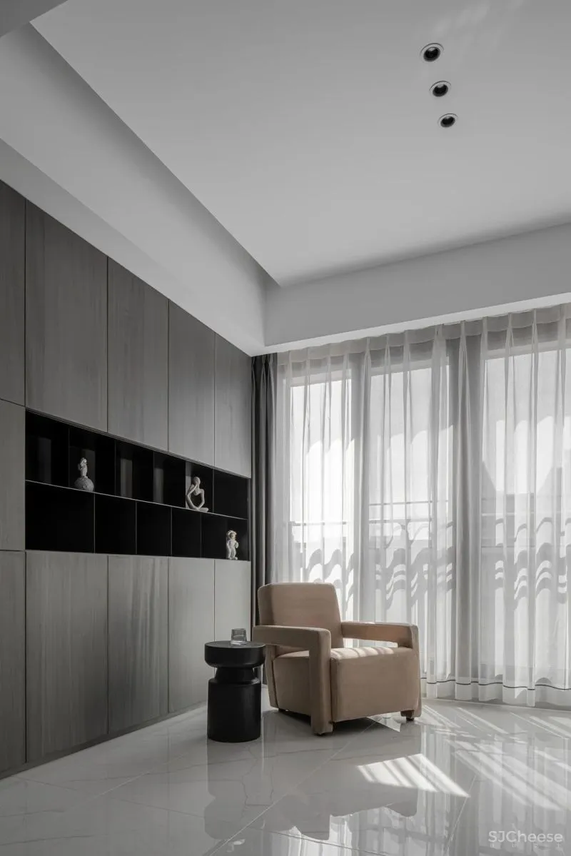 由里空间设计 × 私宅:纯净线条