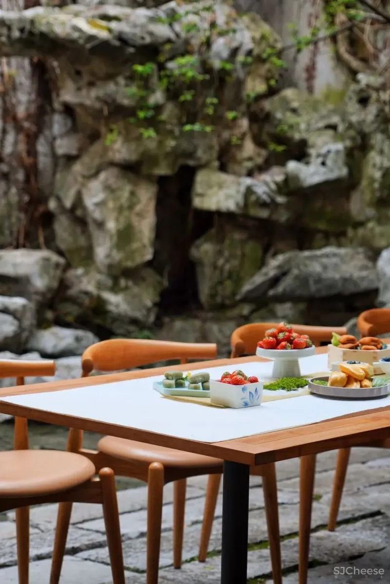 在贝聿铭家族的私宅泡汤，这家苏州大热的精品酒店