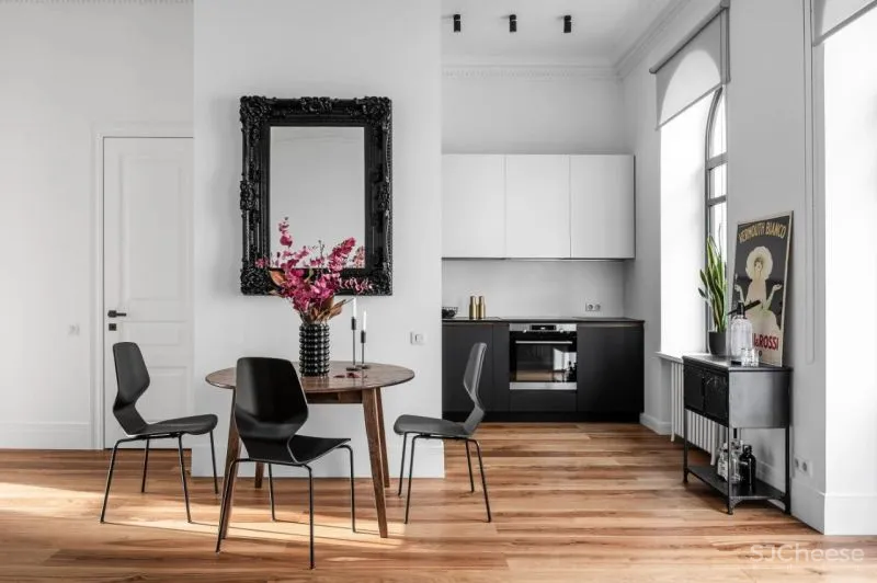 虽然面积只有75平米,可是这个家让我们看到了古典、时髦以及各种有趣的物件