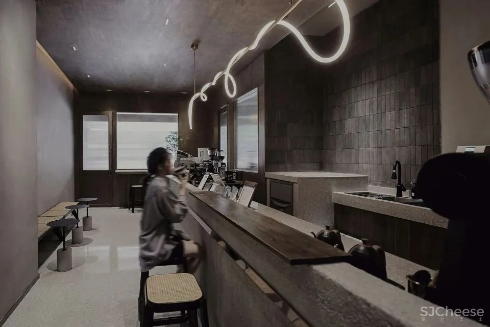 新作 游离于时代中的永恒:角落咖啡厅,广州 未知设计事务所