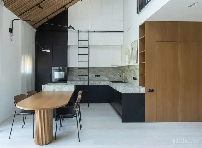 曾经劣势明显的斜顶小屋,摇身变为了时髦与舒适兼得的梦想宅