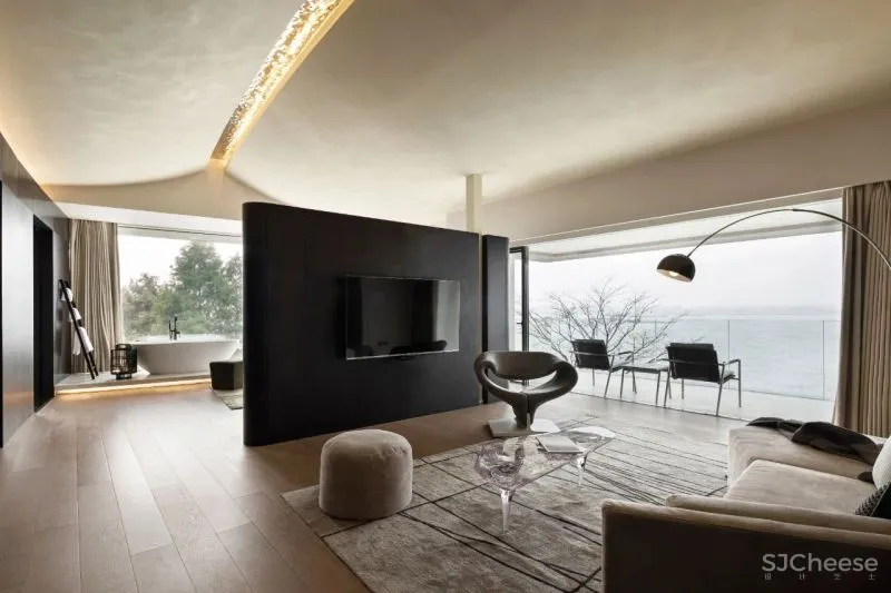 长江边上的艺术酒店 以游轮为主题的乐享空间