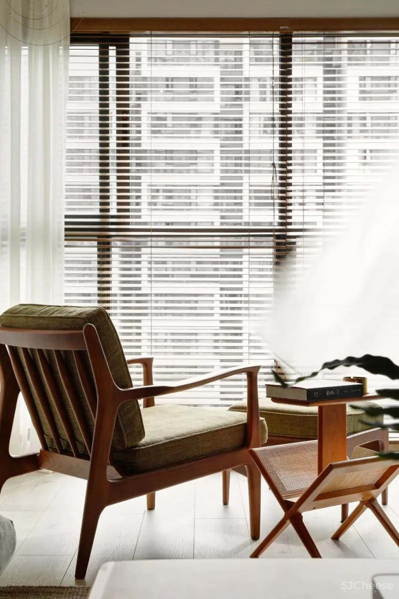 99㎡舒适两人居，舍弃一间房，Get衣帽间 独立工作区！