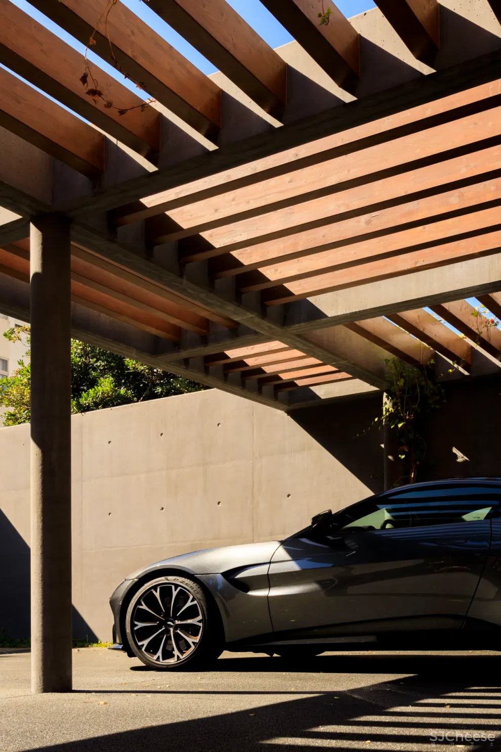 外墙个性内装简单的精装公寓，简约自然才是未来趋势