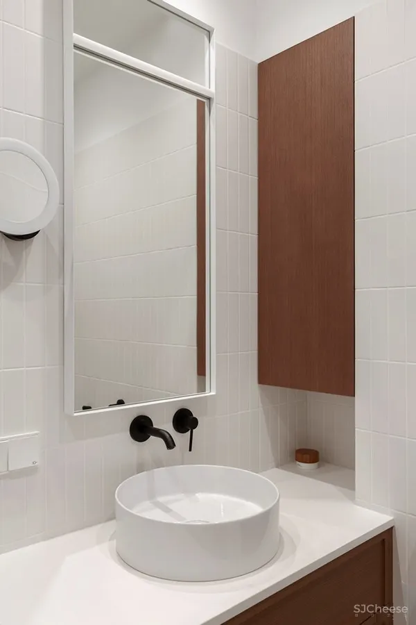 70㎡ 一居室,无主灯的客厅好看又显大!