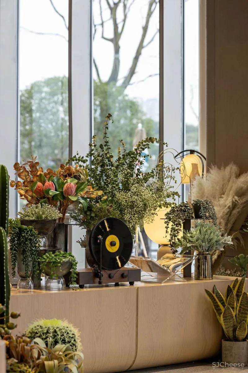 售楼处要「去销售化」,明德设计用空间美学重构城市生活社区