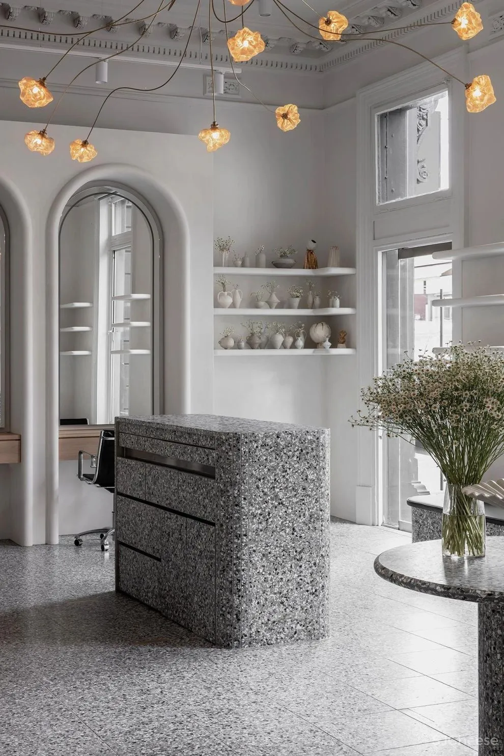 古典优雅和当代极简主义的美发沙龙,墨尔本