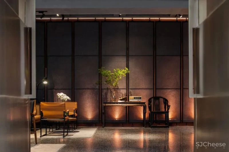 辛视新作|广州老街的小酒店