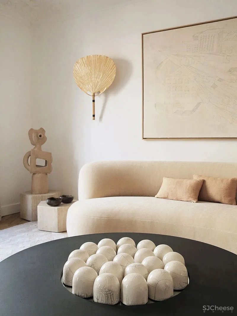 85㎡ 精致公寓,用雕塑做装饰太有腔调了!