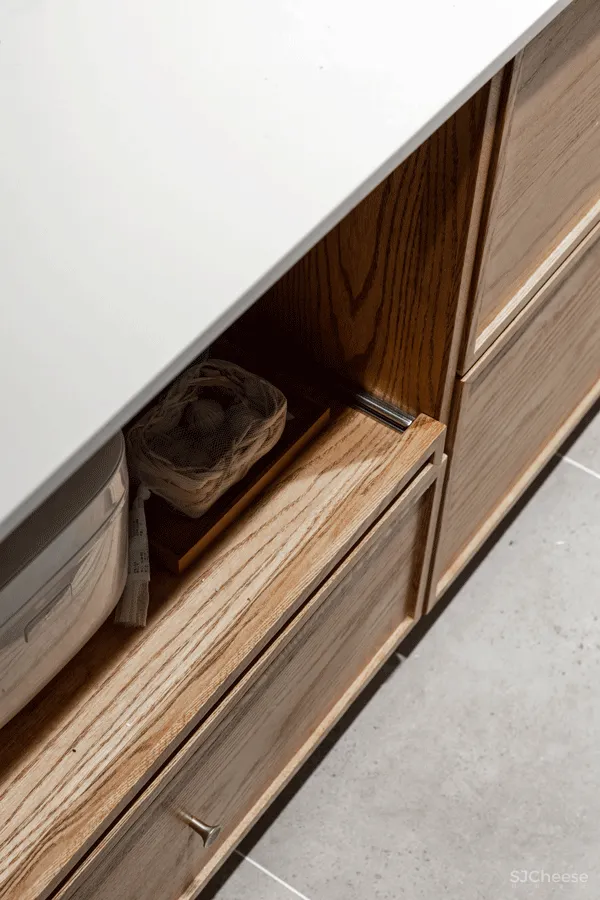 摄影师买下53㎡小公寓,原木、收纳、猫咪别墅...把“日杂风”带回家!