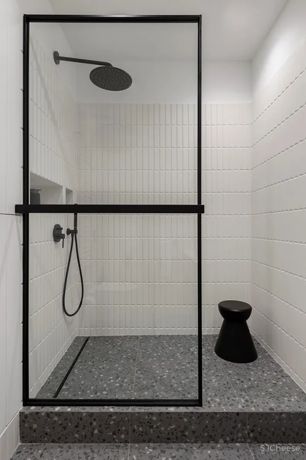 70㎡ 一居室,无主灯的客厅好看又显大!