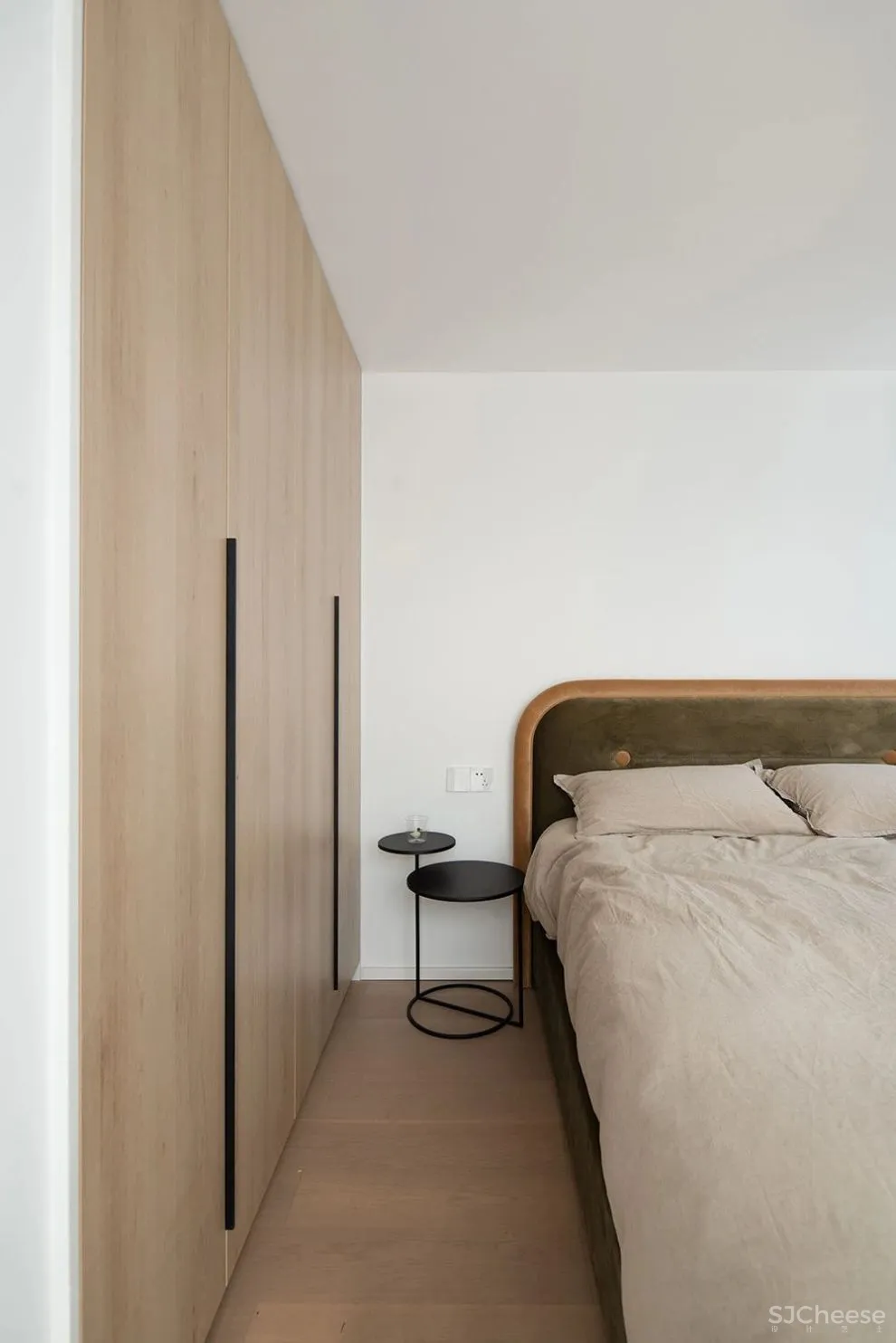 自由平面与流动空间 DNA