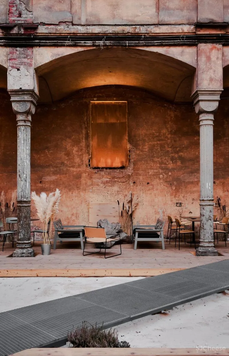 DA bureau丨圣彼得堡从“废墟”中生长出的建筑庭院