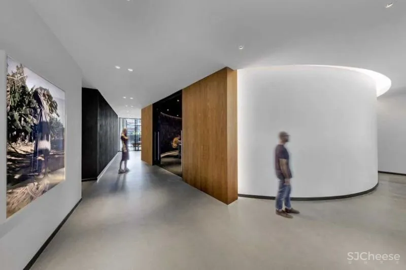 本期爆料|碧昂丝老公3600㎡奢酷炫办公楼,也是藏品上亿的艺术馆