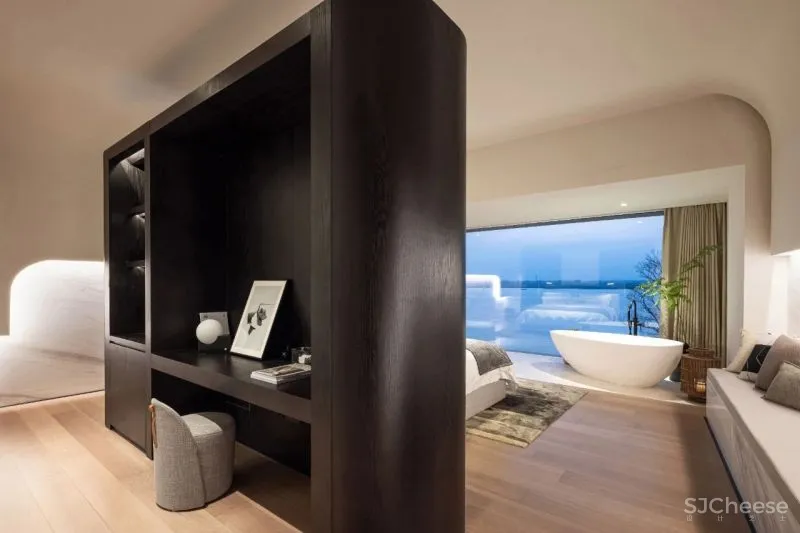 长江边上的艺术酒店 以游轮为主题的乐享空间