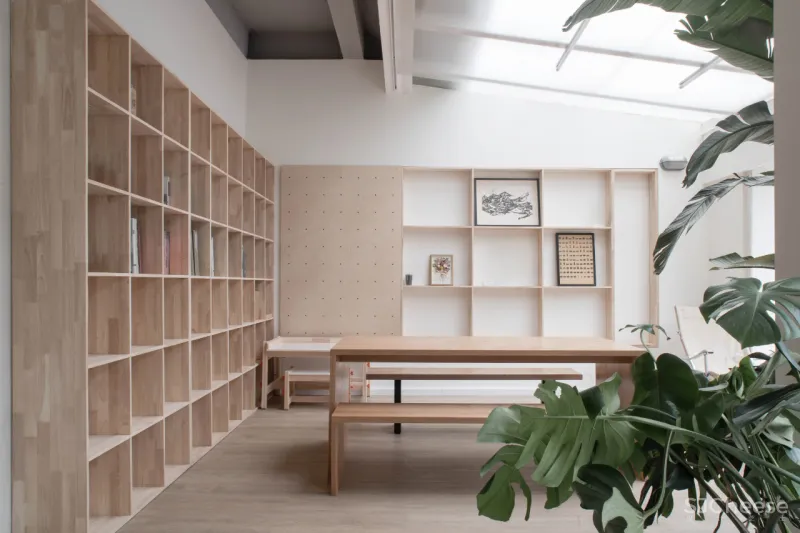 外物 × More Mountains多山:咖啡轻食青旅集合店