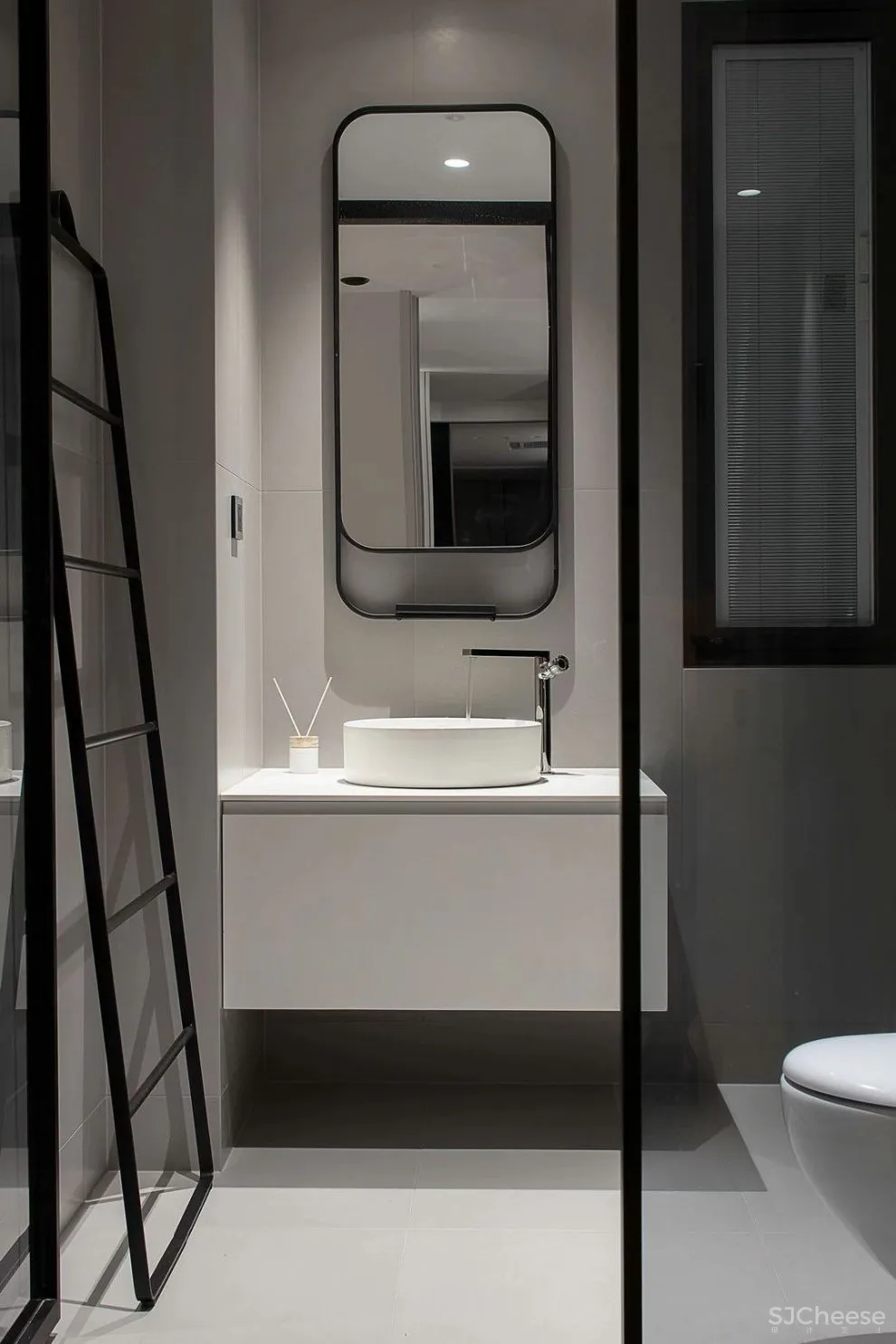 215m² 简约平层,诠释当代静美气质