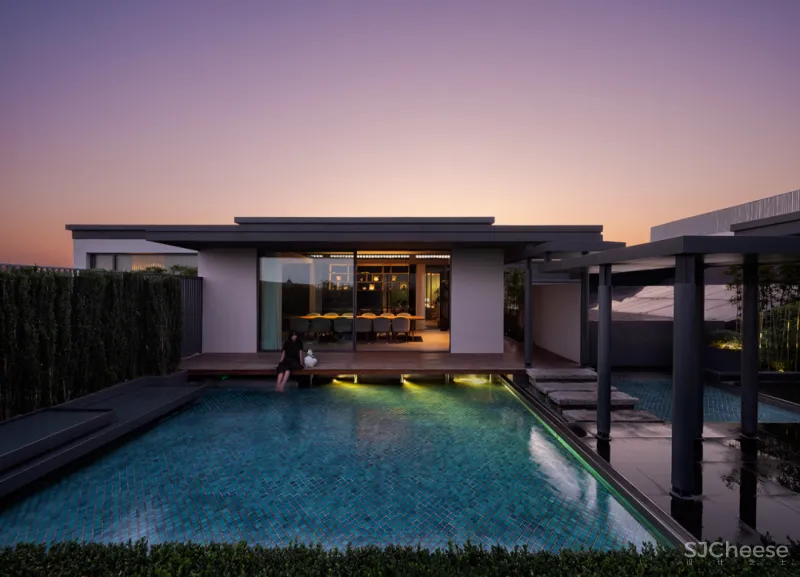 屋顶上的庭院，天空下的小雅 大相设计