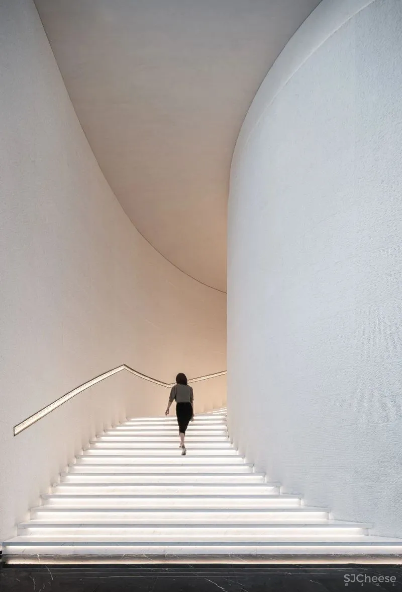 HWCD-矩阵纵横 强强联诀 上海新地标北外滩「瑞虹·海景壹号」