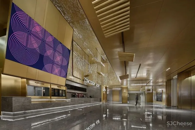 未来感爆棚,玩转影像化信息流的影院空间丨壹正企划 罗灵杰-龙慧祺