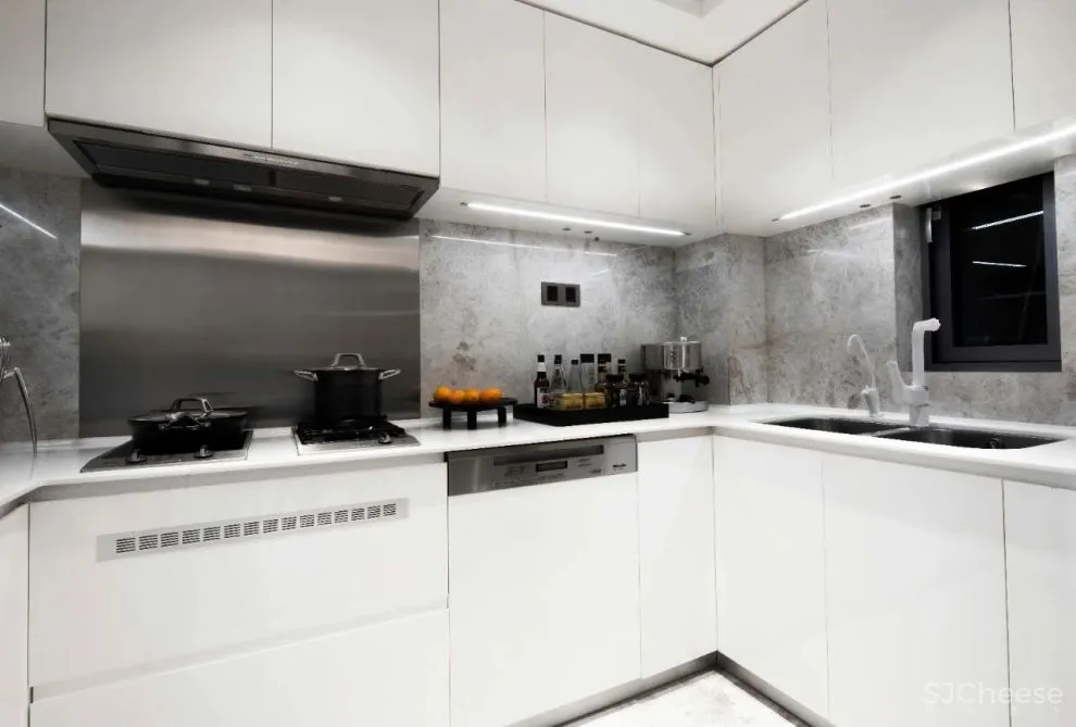 深圳最高全复式住宅楼,4个样板房公开,还有二手豪车店拿下吉尼斯记录!