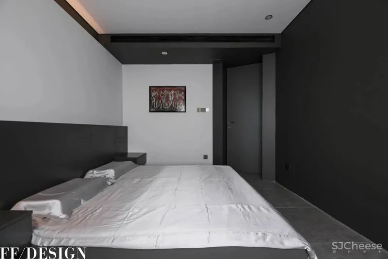 骚动的红 | 明而暖的独居空间