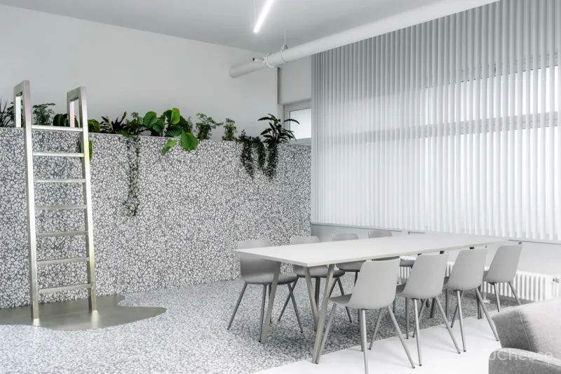 70年老破旧,改完亮三倍!极简设计也能这么有活力