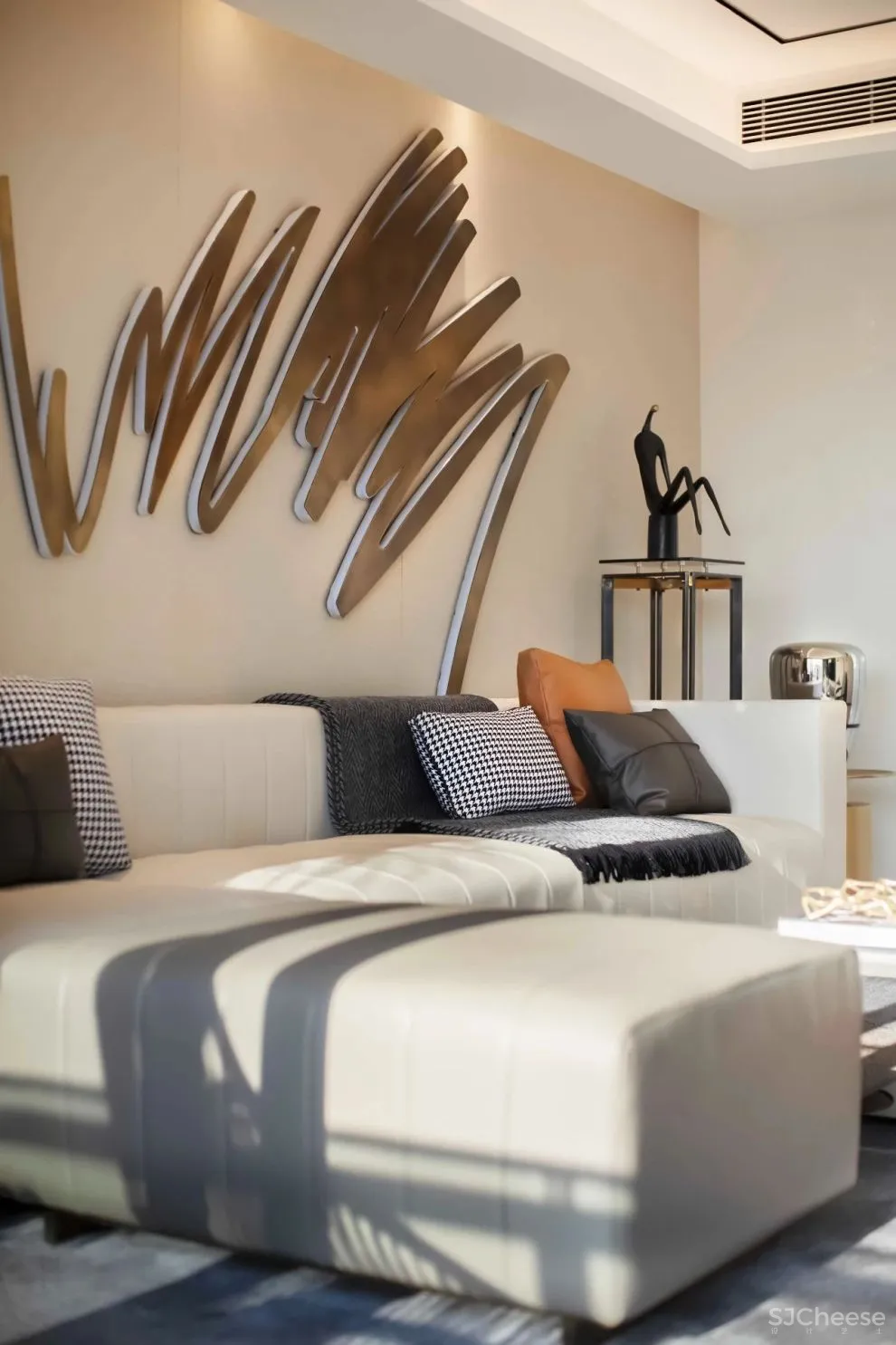 深圳最高全复式住宅楼,4个样板房公开,还有二手豪车店拿下吉尼斯记录!