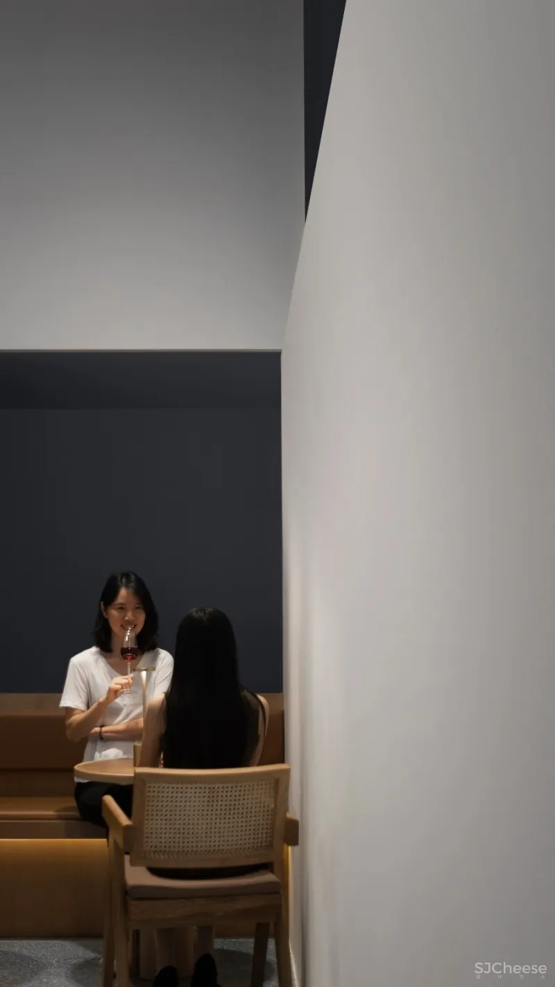 故事空间新作 | 城市狩猎者BLUE WOLF