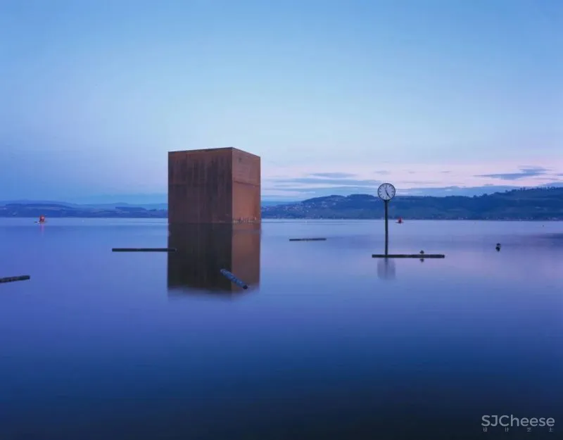 因追求完美，赔偿甲方13.6亿！这位“变态”建筑师，在岩石中凿了个酒店！