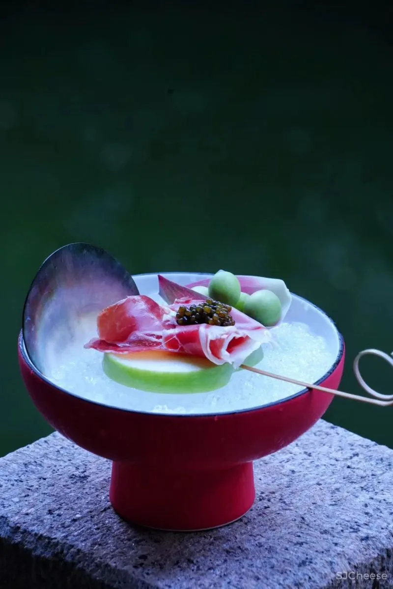 在贝聿铭家族的私宅泡汤，这家苏州大热的精品酒店