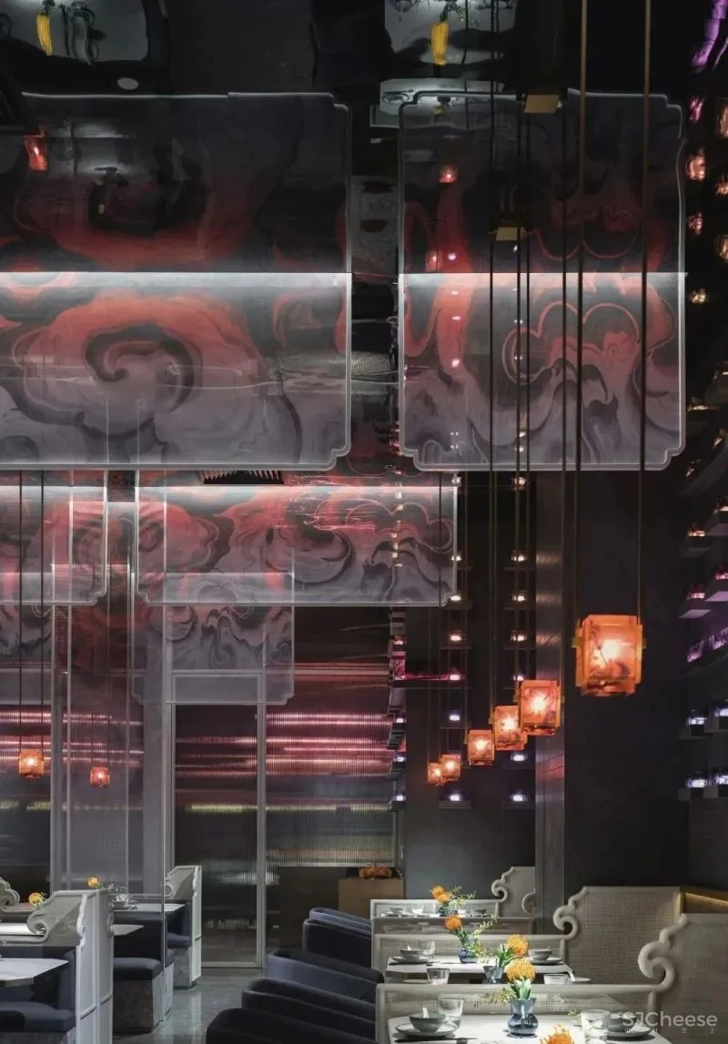 取其色彩变换之妙,麻六记国贸首店