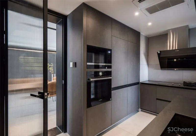 FF DESIGN 极简主义的“变”与“奢”