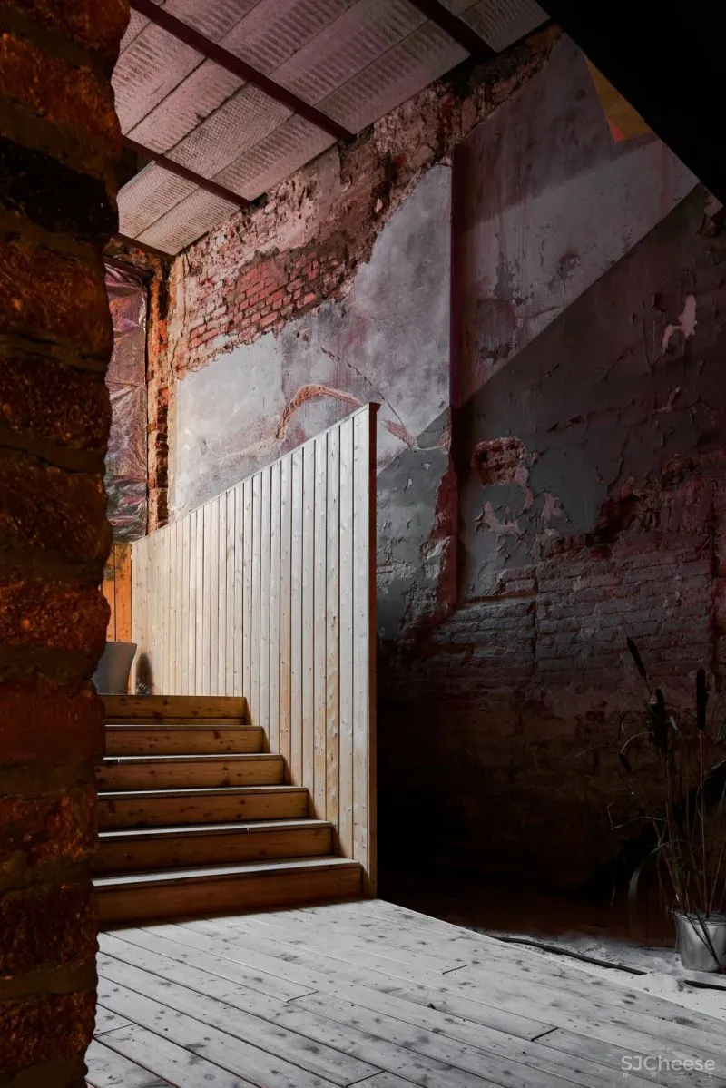 DA bureau丨圣彼得堡从“废墟”中生长出的建筑庭院