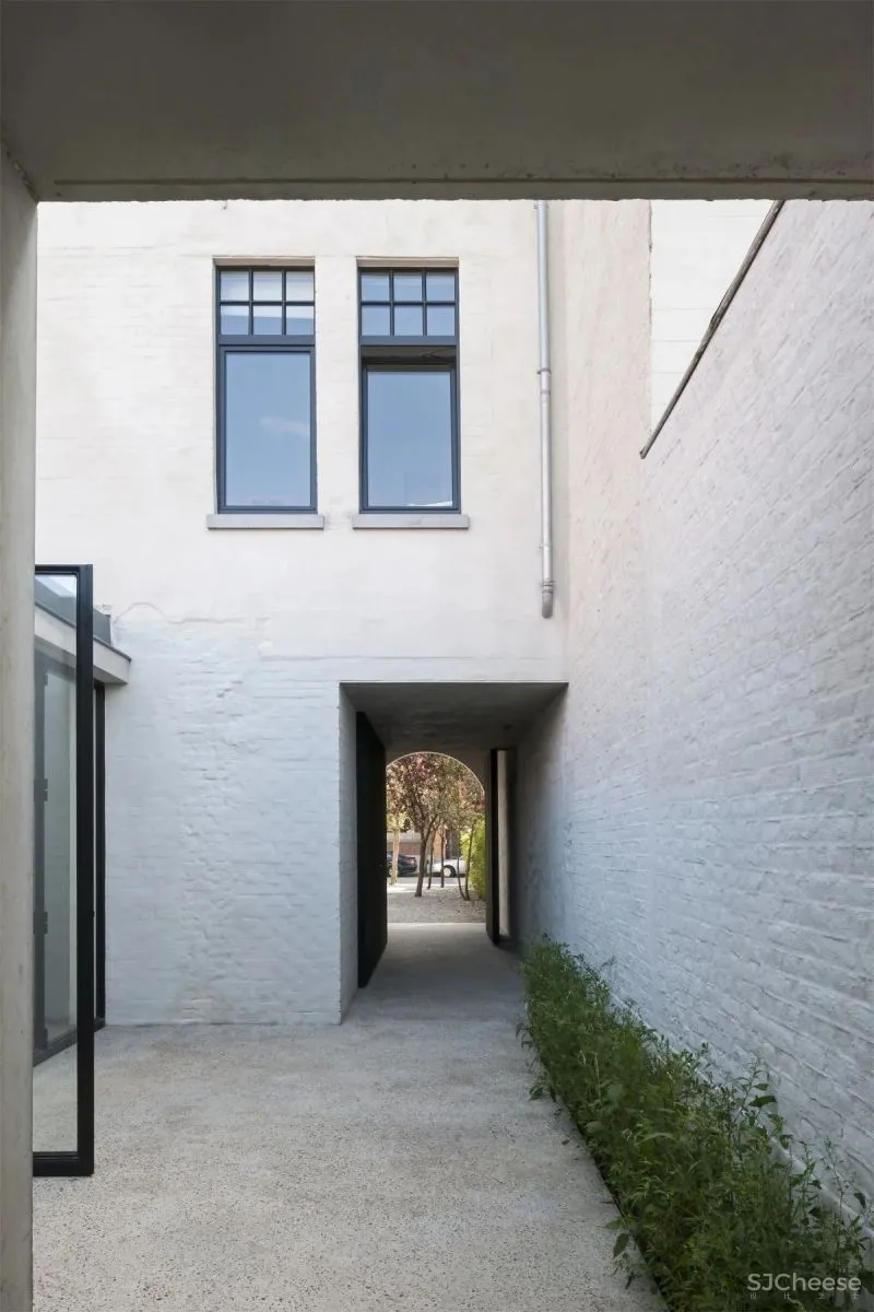 比利时Element Architecten-营造的现代侘寂风