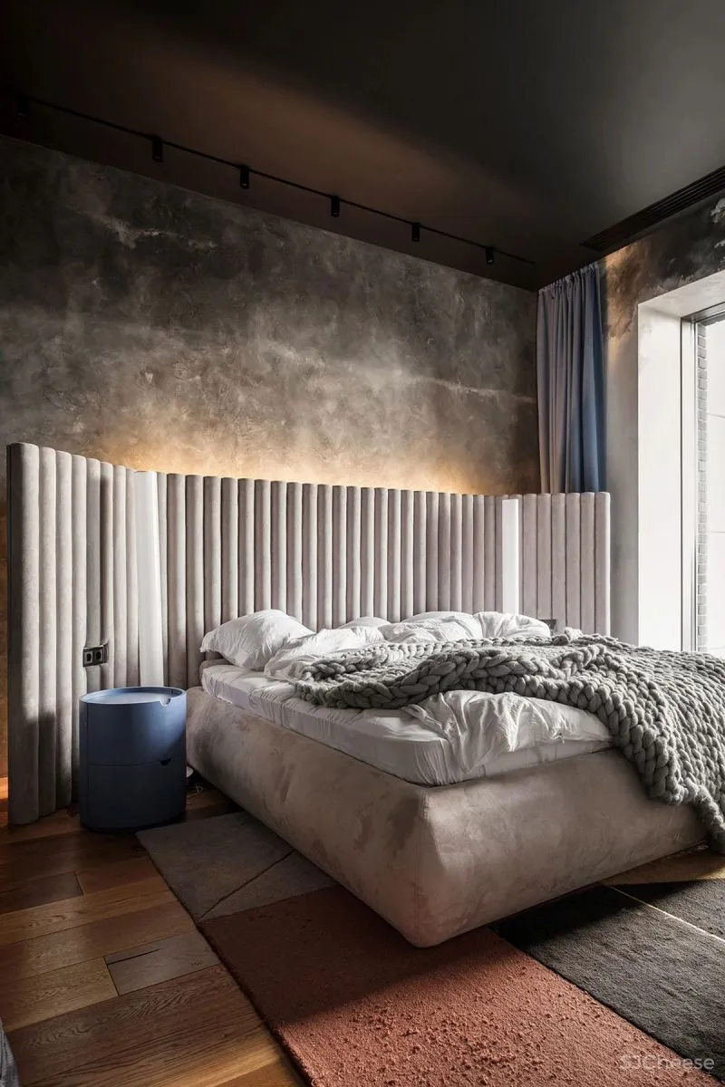 三间小公寓拼成136平大宅,时髦得不像话,人和猫都安逸!