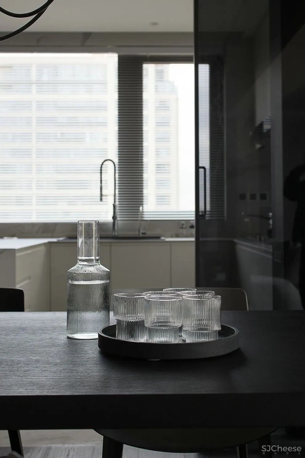 215m² 简约平层,诠释当代静美气质