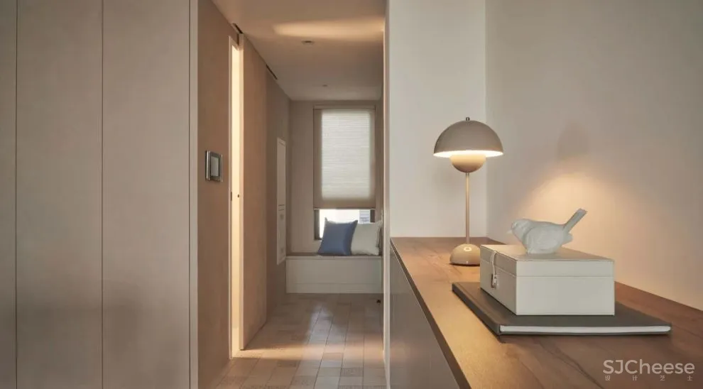 原木纯白空间感,简约轻盈的台式美宅