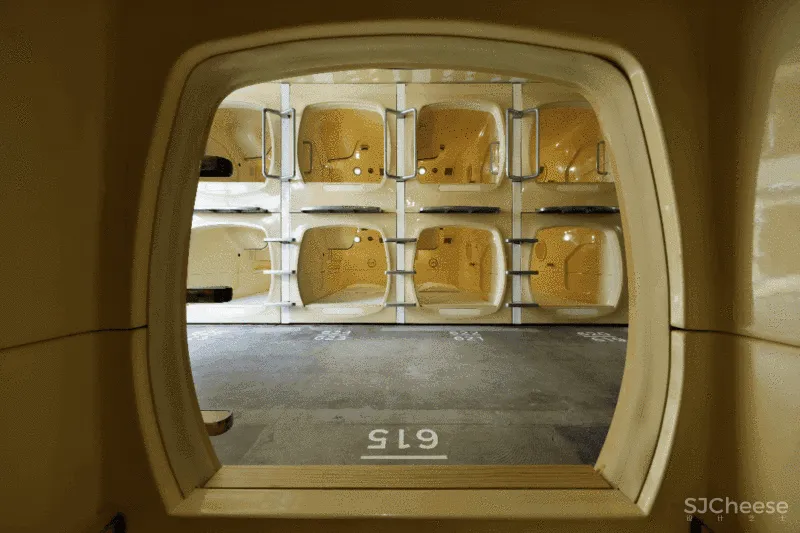 叫板星巴克!日本“网红”设计师,把老厂房改造成咖啡馆,价值47亿,吸引千万人打卡!