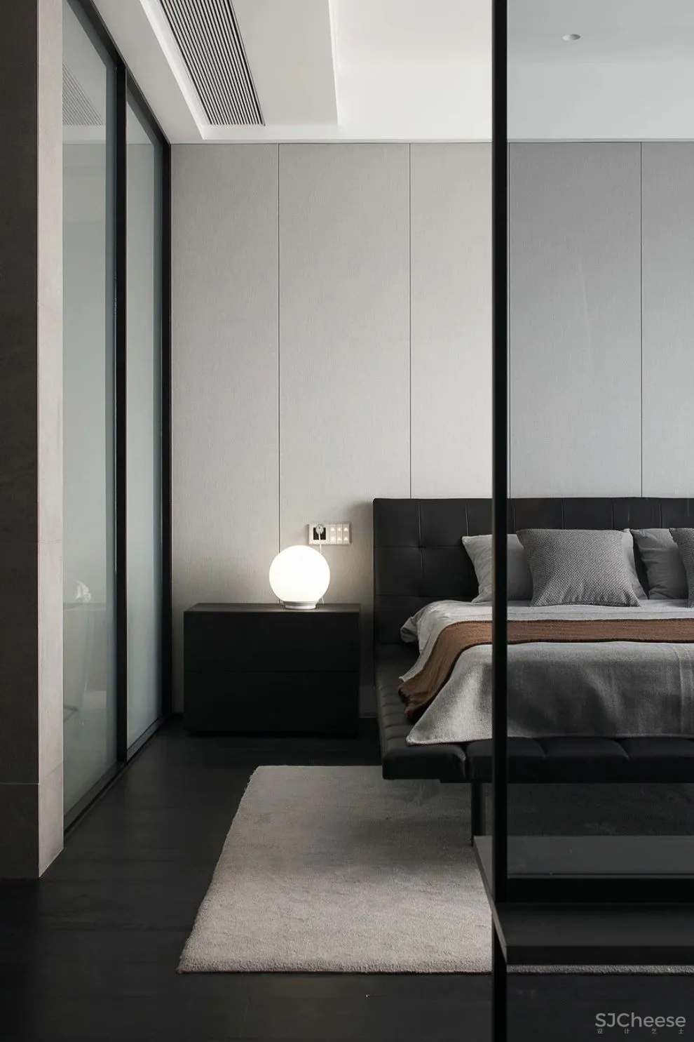 215m² 简约平层,诠释当代静美气质