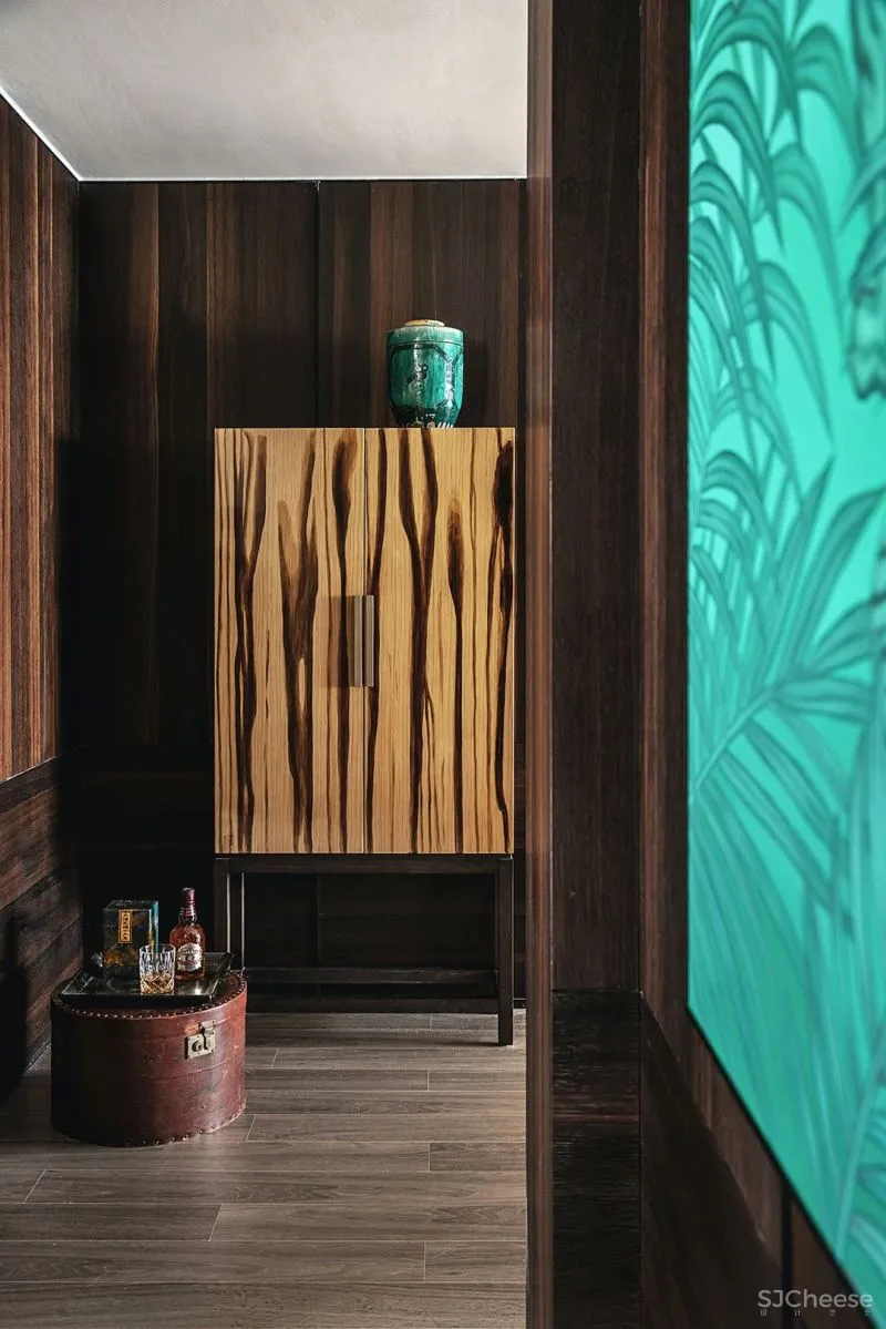 G ART 集艾 410㎡ 野奢大平层,自带空中泳池,坐拥一座山!