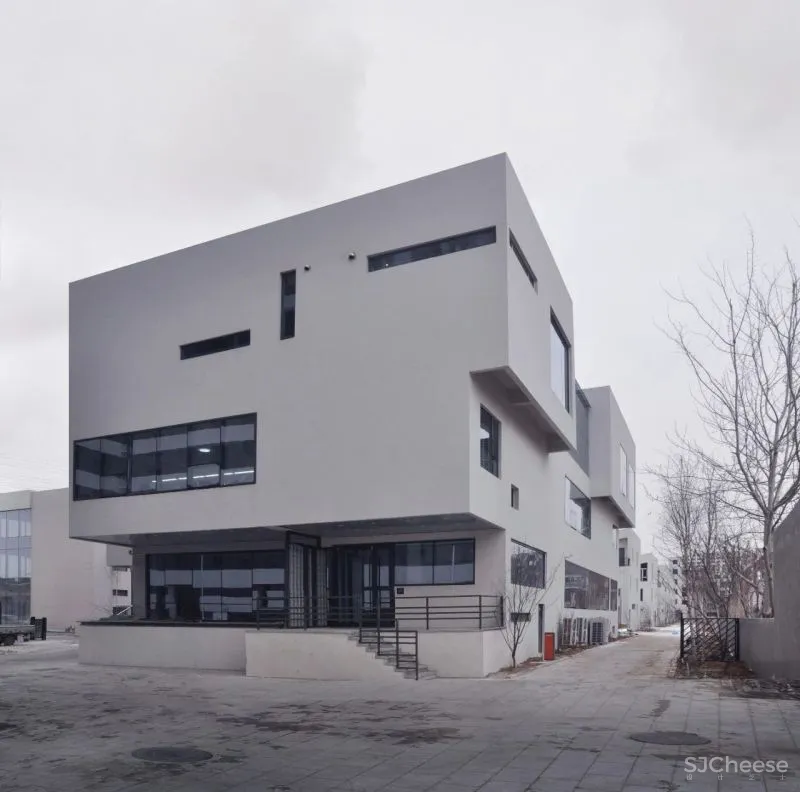 夹缝中自然生长.中国.葫芦岛德邻堂产业楼设计实践 DJ 建筑设计事务所