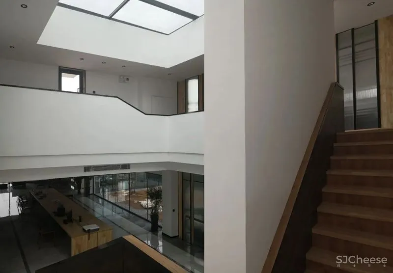 夹缝中自然生长.中国.葫芦岛德邻堂产业楼设计实践 DJ 建筑设计事务所