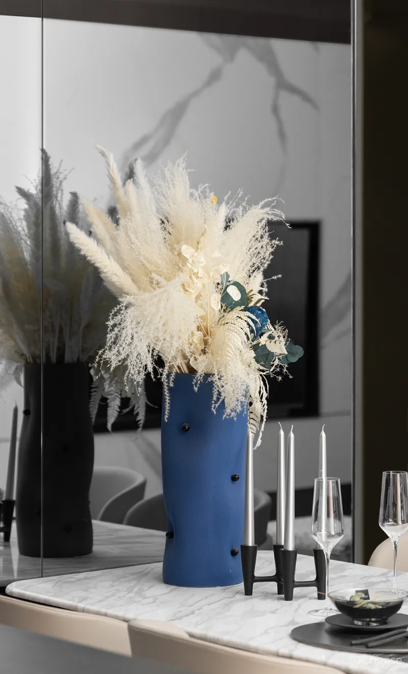 岳蒙:白 N色,简朴至极的高级!