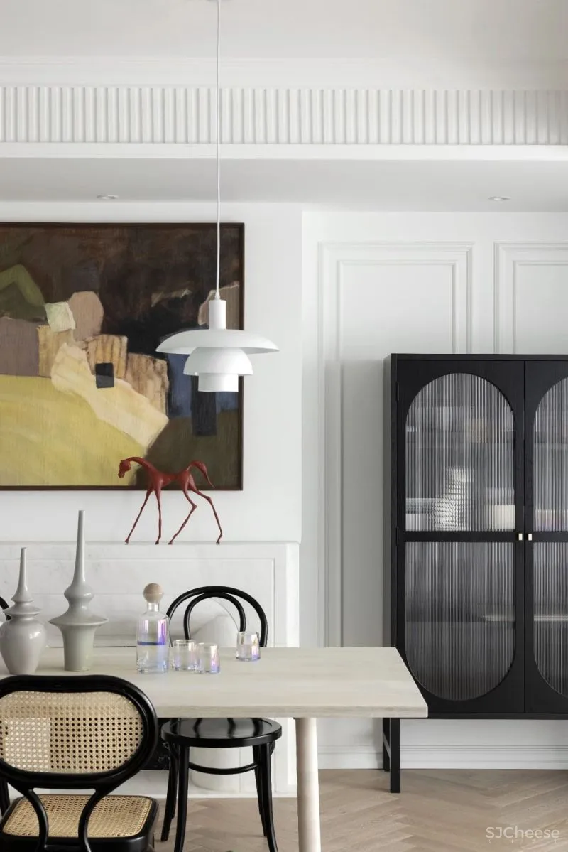 典雅浅灰,诠释法式的随性与浪漫 观白设计