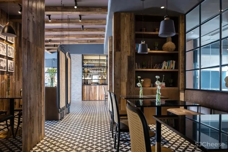 辛视新作|广州老街的小酒店