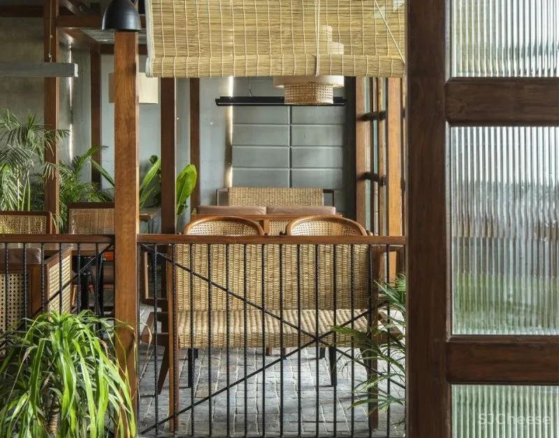 印度首家应对疫情的餐厅出现！乡村但实用，网友：“连魔幻的邻国都不敢草率了！”